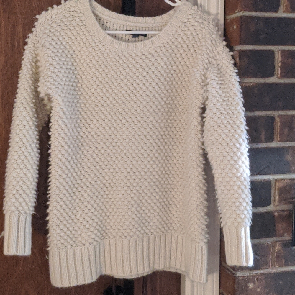 AE Nubby Chunky Ivory Sweater